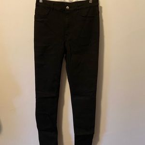 Black skinny jeans
